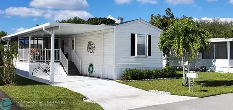 1721 SW 83rd Ter, Davie, FL 33324
