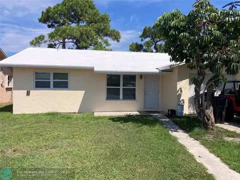 1222 N F St, Lake Worth, FL 33460