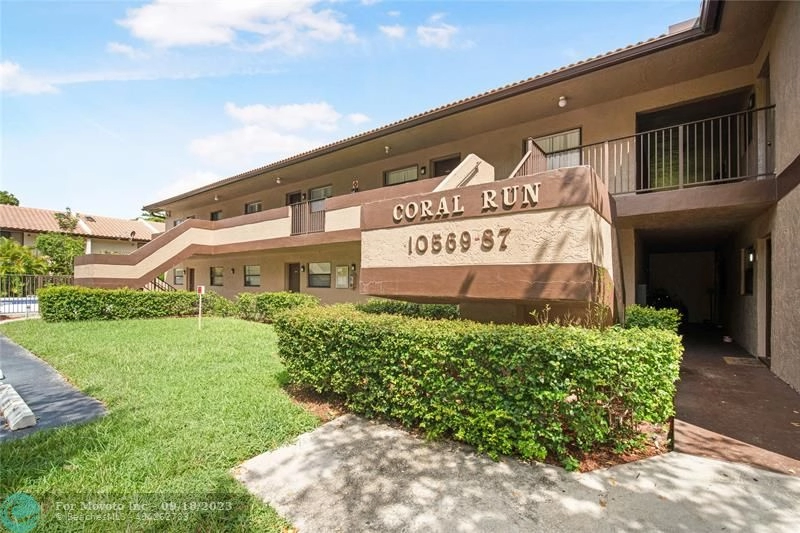 10569 Royal Palm Blvd Unit 10569