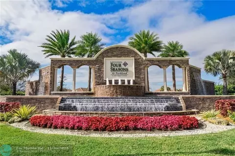 9125 Leon Cir, Parkland, FL 33076