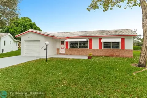 8591 NW 17th Pl, Plantation, FL 33322