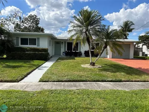 923 SW 51st Ave, Plantation, FL 33317
