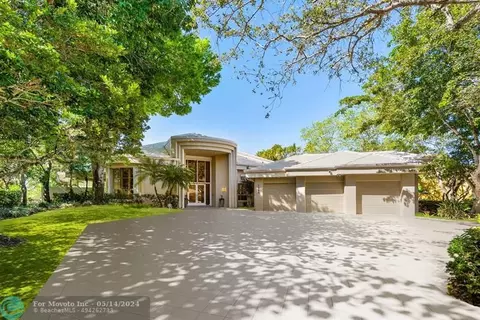 1888 Colonial Dr, Coral Springs, FL 33071