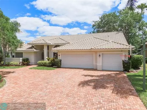 5950 NW 96th Dr, Parkland, FL 33076