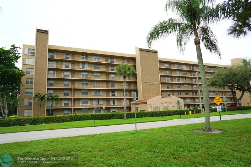 4570 NW 18th Ave Unit 403  