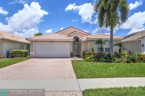 8765 Thames River Dr, Boca Raton, FL 33433 photo 1