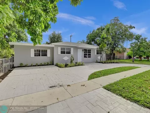 17191 NE 4th Pl, North Miami Beach, FL 33162