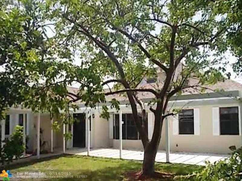5 Steeplechase Cir, Jupiter, FL 33469 photo 1