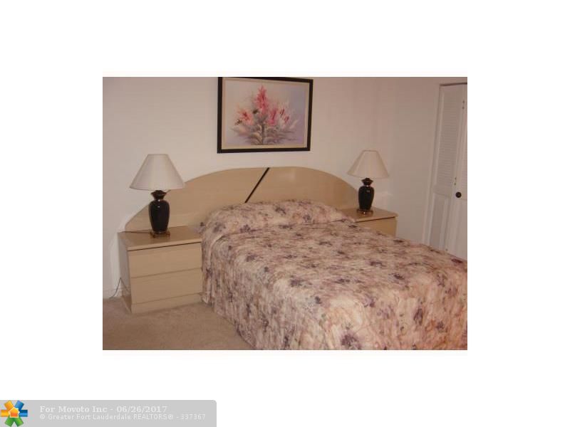 2006 Granada Dr #E4, Coconut Creek, FL 33066 photo 6