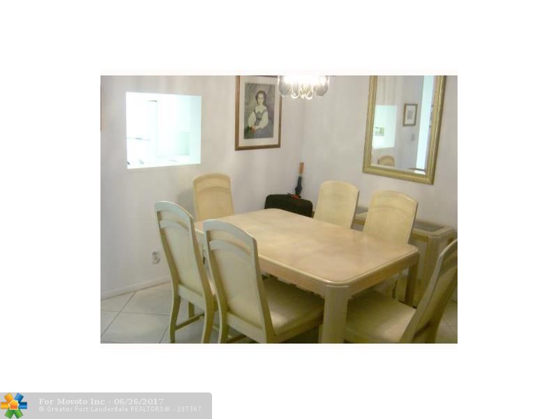 2006 Granada Dr #E4, Coconut Creek, FL 33066 photo 4