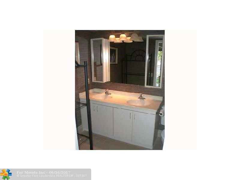 2003 Granada Dr #E2, Coconut Creek, FL 33066 photo 9