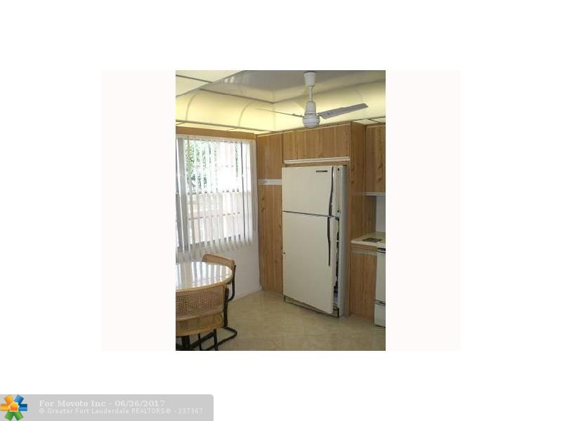 2003 Granada Dr #E2, Coconut Creek, FL 33066 photo 7