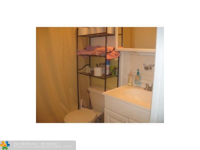 1910 SW 68th Ave, North Lauderdale, FL 33068 photo 6