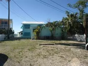 120 W Conch Ave, Conch Key, FL 33050 photo 2