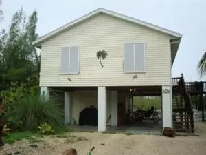 149 Pelican Ln, Big Pine Key, FL 33043 photo 1