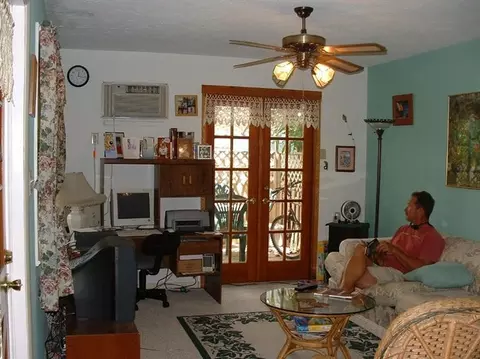 3221 Eagle Ave, Key West, FL 33040 photo 3