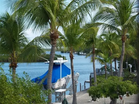 1544 Long Beach Rd, Big Pine Key, FL 33043 photo 1