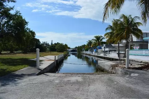 1664 Lambert Dr, Big Pine Key, FL 33043 photo 6
