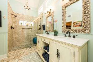 1022 Roberts Ln, Key West, FL 33040 photo 4
