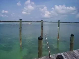 408 Harbour Apt, Marathon, FL 33050 photo 6