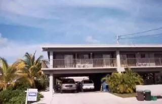 390 10 Th St #key, Key Colony Beach, FL 33051 photo 1