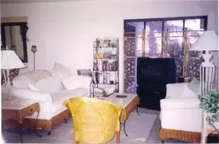310 Seaview Apt, Marathon, FL 33050 photo 4