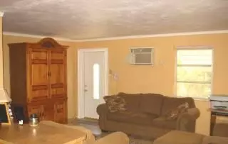 203 51st Apt, Gainesville, FL 32641 photo 3