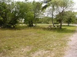 128 Mockingbird, FL photo 2