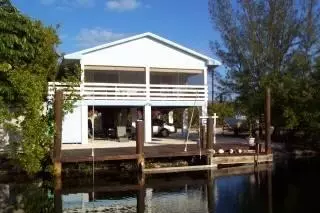 3664 Fox, FL photo 1