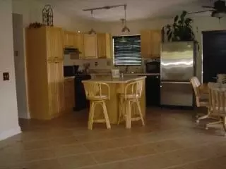 3664 Fox, FL photo 2