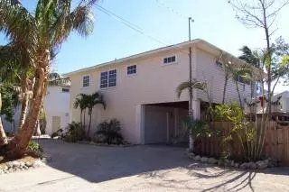 29020 Magnolia Dr, Big Pine Key, FL 33043 photo 1