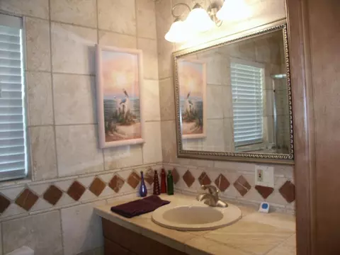 202 E Bruce Ct, Marathon, FL 33050 photo 8