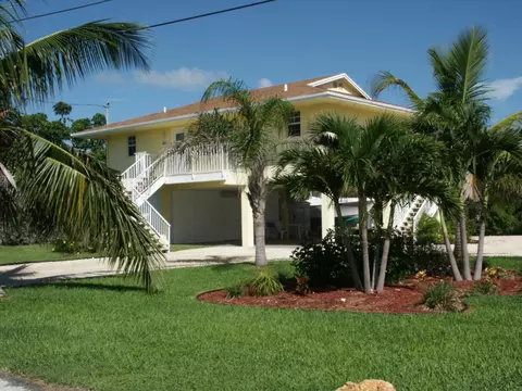 202 E Bruce Ct, Marathon, FL 33050 photo 1