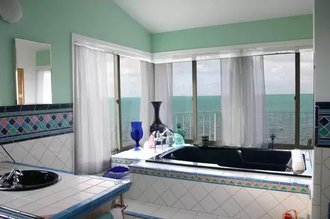 65 Mutiny Pl, Key Largo, FL 33037 photo 2