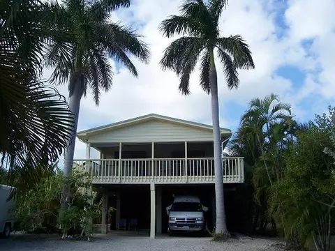 30788 Pinewood Ln, Big Pine Key, FL 33043 photo 1