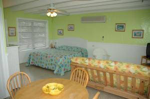 110 W Conch Ave, Conch Key, FL 33050 photo 9