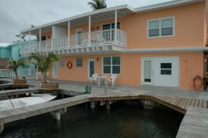 110 W Conch Ave, Conch Key, FL 33050 photo 4
