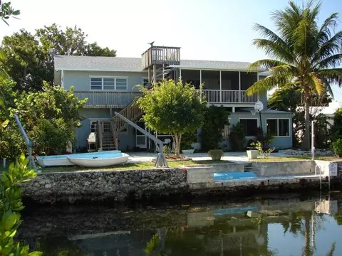 661 Pine Ln, Big Pine Key, FL 33043 photo 2