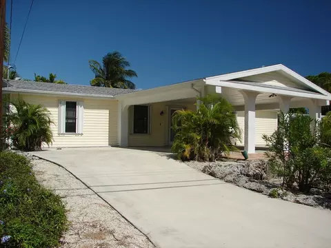 545 Ixora Dr, Big Pine Key, FL 33043 photo 3