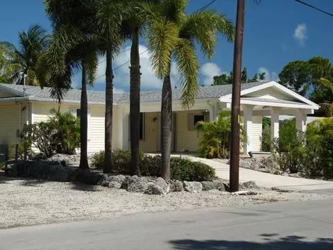 545 Ixora Dr, Big Pine Key, FL 33043 photo 1