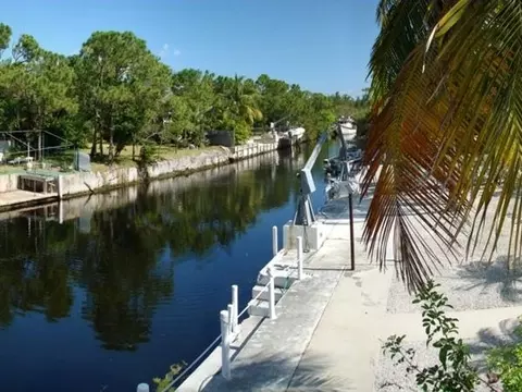 545 Ixora Dr, Big Pine Key, FL 33043 photo 5