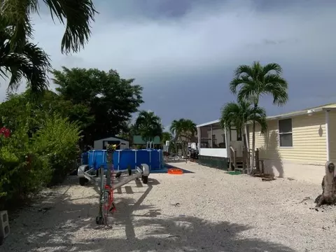 343 Vaca Rd, Key Largo, FL 33037 photo 2