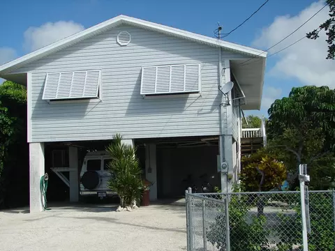 29177 Cedar Dr, Big Pine Key, FL 33043 photo 3