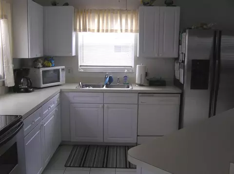 501 5th St, Key Colony, FL 33051 photo 5
