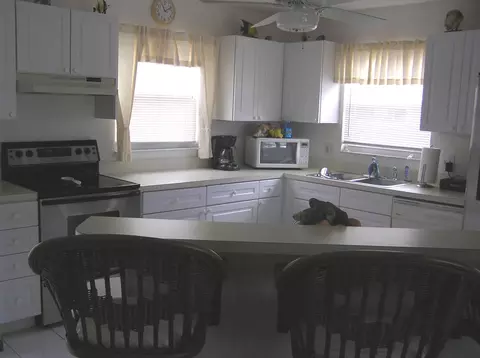 501 5th St, Key Colony, FL 33051 photo 4