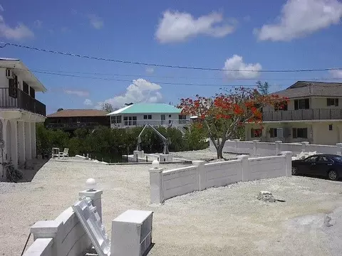 3838 Sunset Dr, Big Pine Key, FL 33043 photo 3