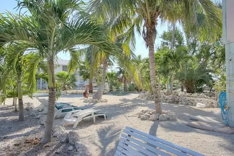 3839 Joyce Rd, Big Pine Key, FL 33043 photo 9