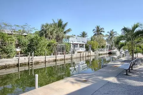 3839 Joyce Rd, Big Pine Key, FL 33043 photo 3