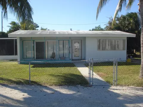 2701 Dolphin Dr, Marathon, FL 33050 photo 1