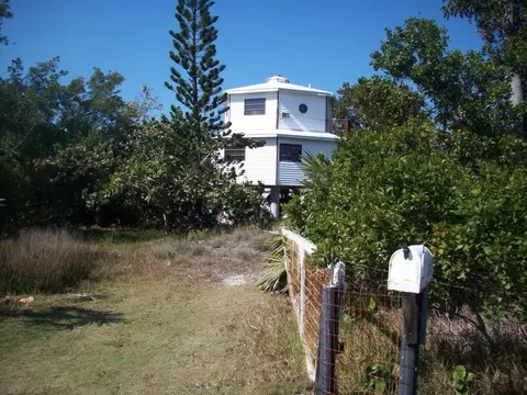 318 Sandy Cir, Big Pine Key, FL 33043 photo 6